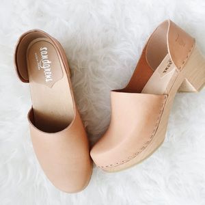 Sandgrens Swedish BRETT NUDE / TAN VEG Clog MSRP $219 EU 40
